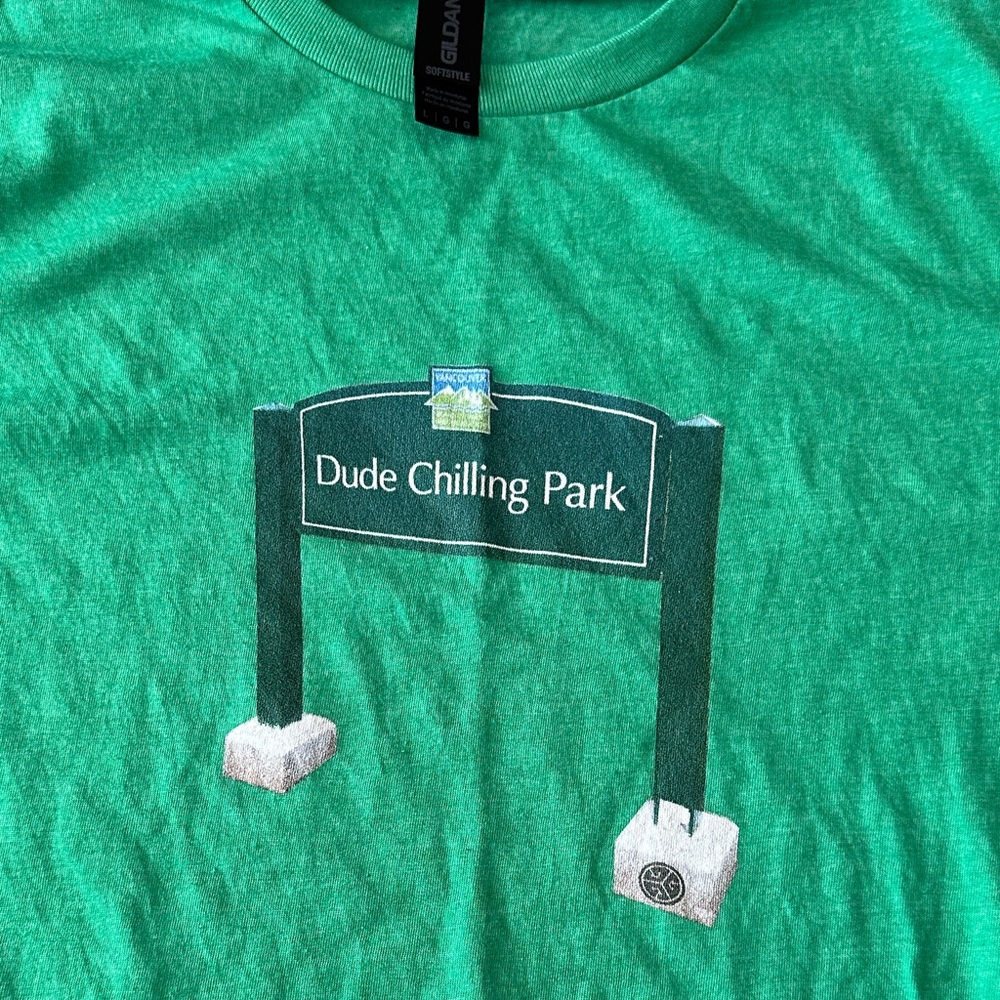 Dude Chilling Park Gildan T-Shirt
